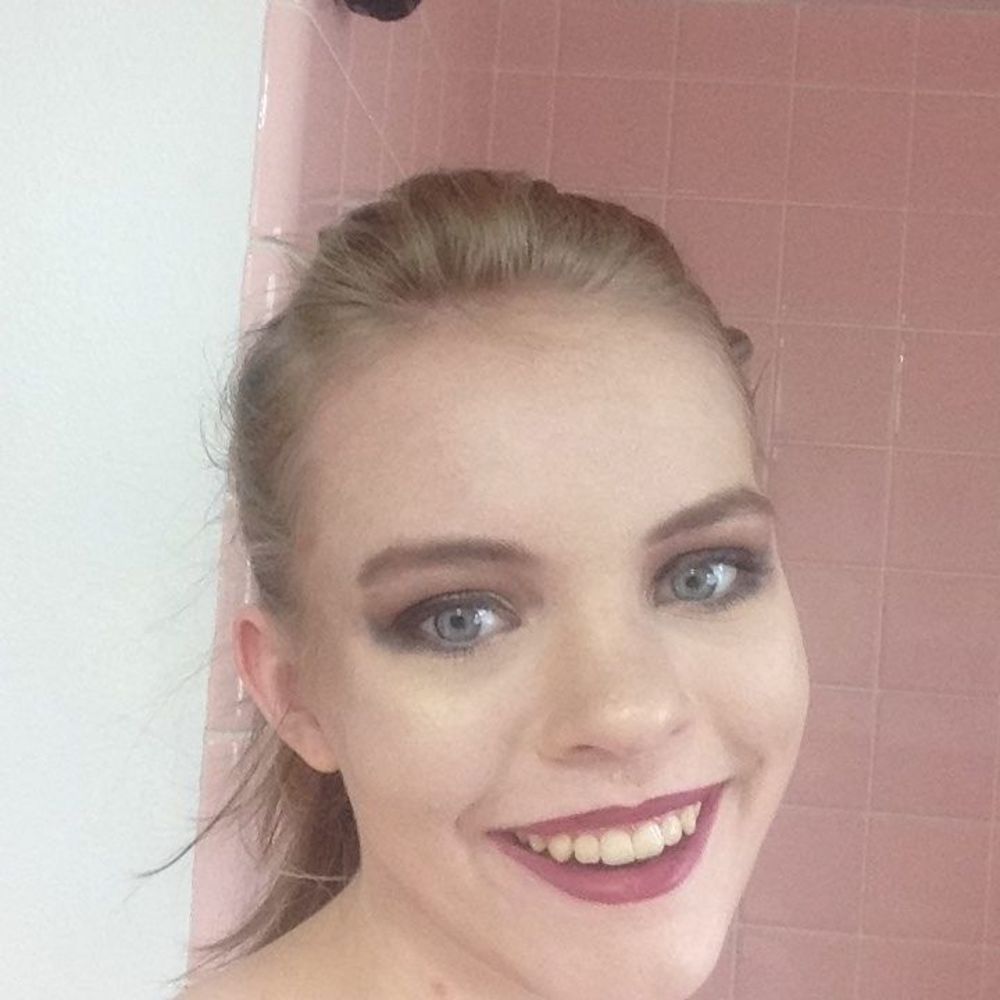 Meet your Posher, Madeline